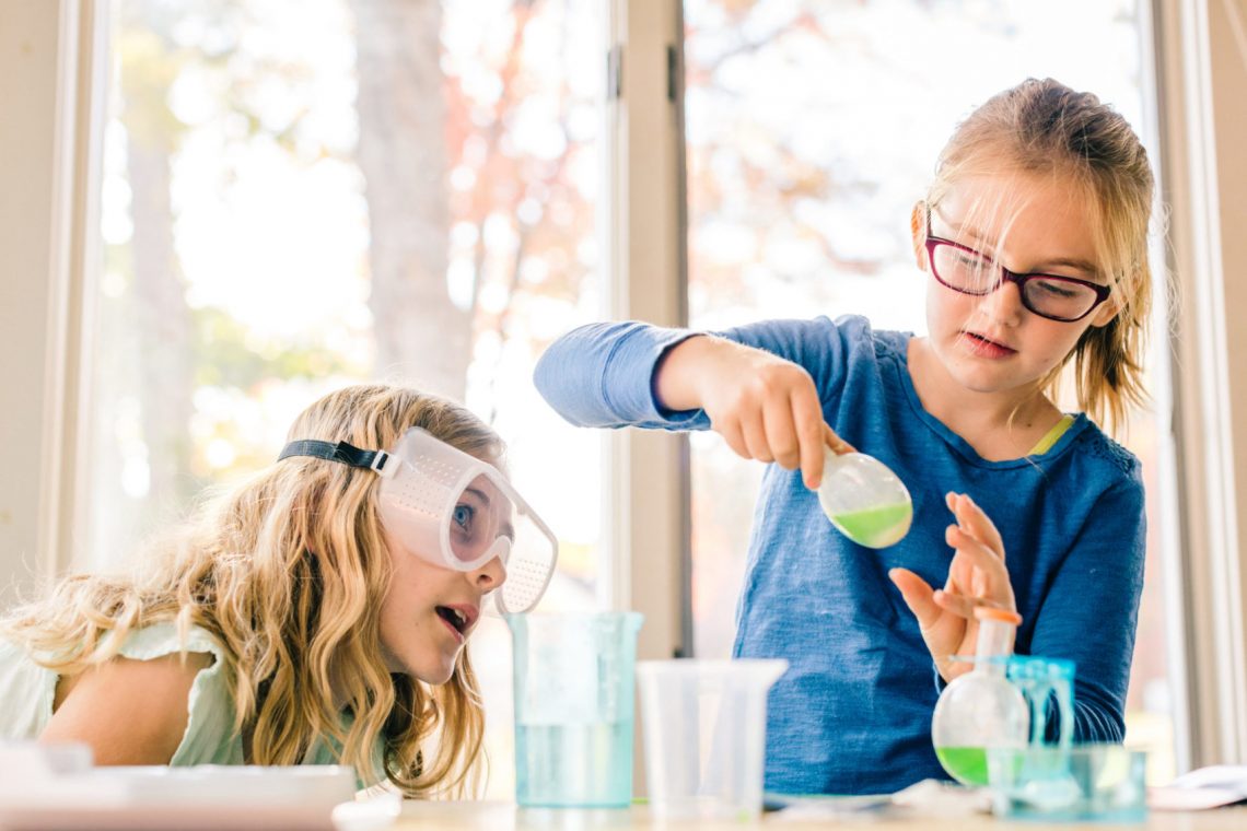Fun With Chemistry: Having Chemical Magic Sessions With Kids
