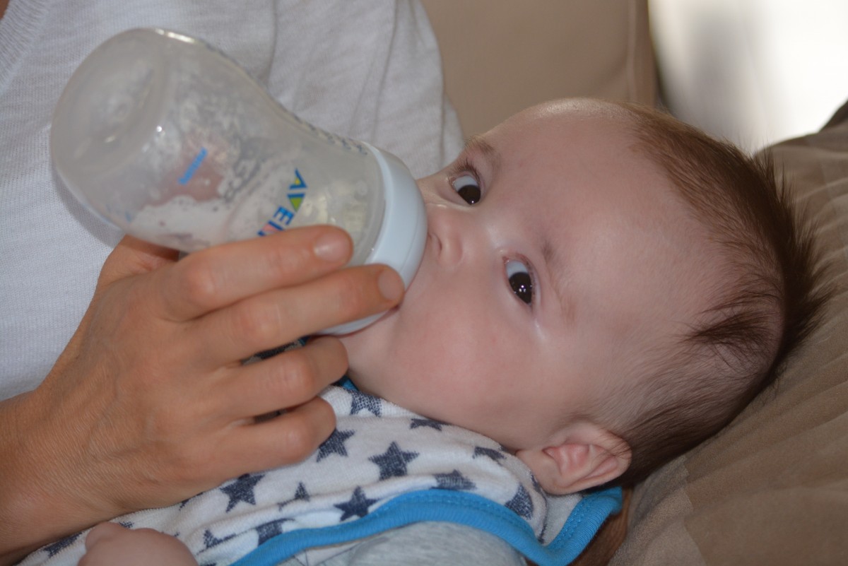 breastfeeding relay milk