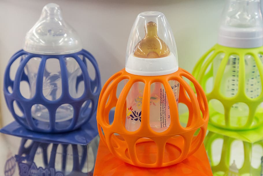 Say Goodbye to Worries: Your Guide to Bisphenol A-Free Feeding Bottles